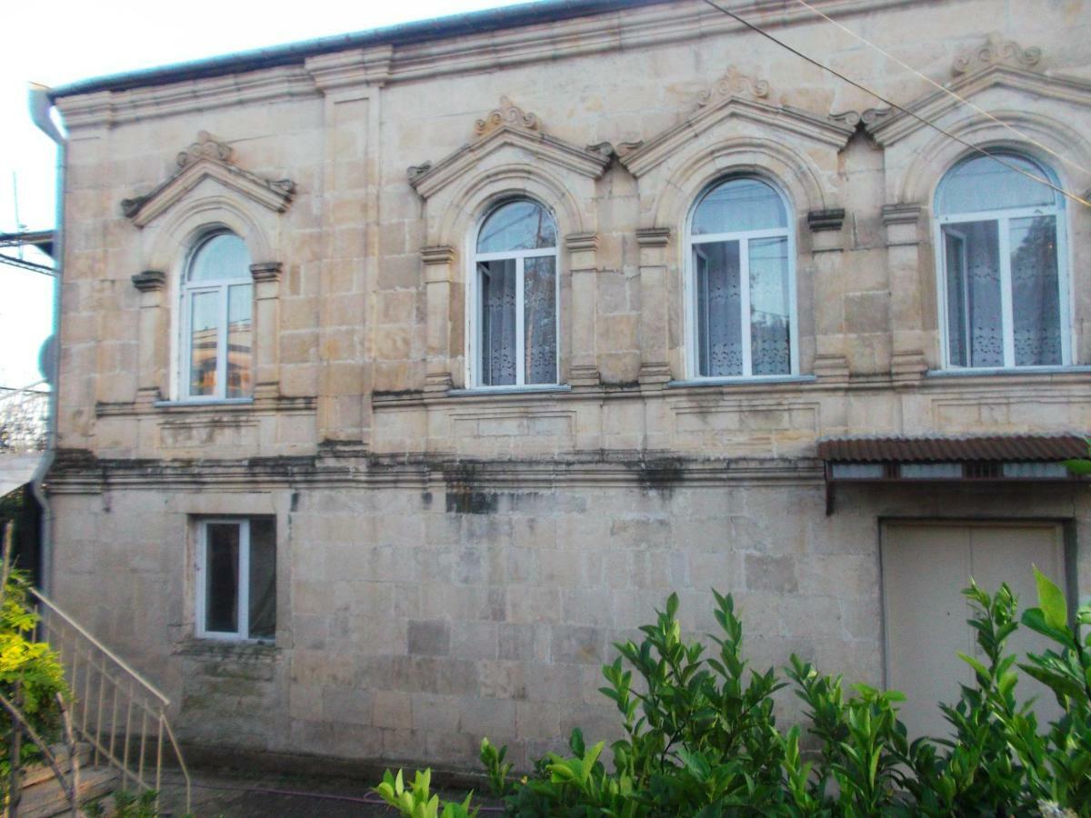 Отель Гостевой дом Stone House Цхалтубо Экстерьер фото